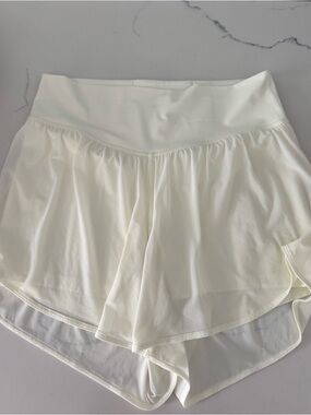 Nulu and Mesh High-Rise Yoga
Short 3.5"